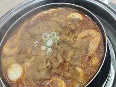 -三清洞摩西韩式年糕火锅(威高广场店)