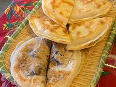 煎粘豆包-闯关东东北农家菜(崂山石老人店)