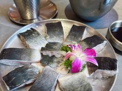 -围炉肉舍•炭烤活鳗•丹东海鲜烤肉(步行街店)