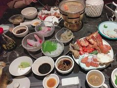 -半岛翡丽海鲜自助餐厅(观风亭店)