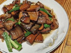 湖南腊肉炒牛肝菌-花溪雨·森林餐厅(石基店)