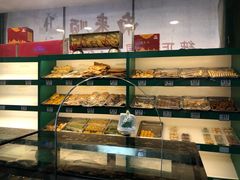面包甜点陈列柜-南来顺饭庄·清真(南菜园店)