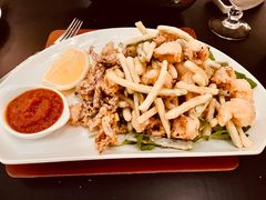 -卡佩罗意大利餐厅及酒吧Al Cappello Trattoria