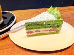 抹茶草莓慕斯-black rainbow coffee