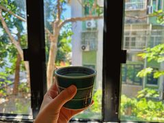 -彳亍咖啡·这里(水湾路店)