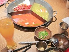 -巴卤社老火锅(财富店)