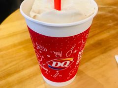 黑糖华夫脆暴风雪-DQ·蛋糕·冰淇淋(新佳丽店)