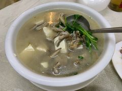 泥鳅豆腐芫西汤-醉贤居