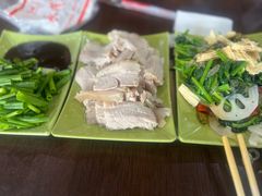 -金卯白肉罩火烧