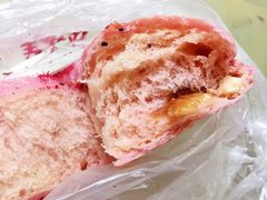 火龙果美莓面包-味多美蛋糕(梨园店)