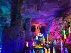 -泰安地下龙宫景区