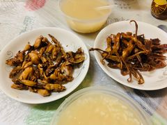 -蓝精灵饺子店