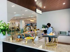 -上海宝宁宝马4S店