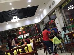 大堂-正宗鸡饭粤香酒家(朱村店)