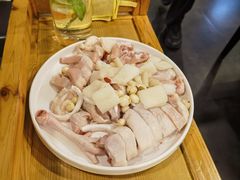 珍珠马蹄文昌鸡半只-烹然四季椰子鸡火锅(团结湖总店)
