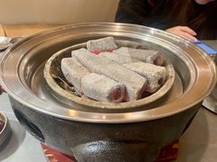 -围炉肉舍•炭烤活鳗•丹东海鲜烤肉(步行街店)