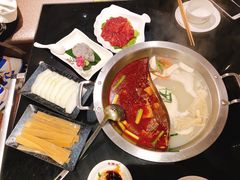 鸳鸯锅底-吴记老锅底麻辣火锅(福州路店)