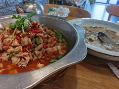 -兔行天下-鸿鹤鲜锅兔(中海国际店)