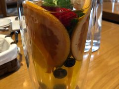 缤纷水果四季春-MR.ROCKY洛奇先生RESTAURANT&BAR(宝安壹方城店)