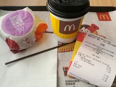 -麦当劳(松江南乐得来速店)