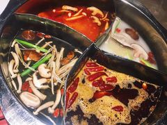 -九宫格重庆火锅(北国商城店)