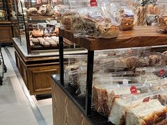 -汉柏麦香德国面包房(海信店)