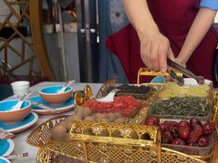 -三江源美食城