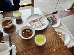 -正能量脆肉鲩火锅