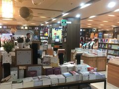 -新华书店(沙坪坝书城店)