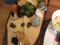 -皇冠自酿啤酒坊(中国红街5号楼店)