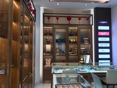 -回瑞眼镜·蔡司·依视路官方授权店(广益路万达店)