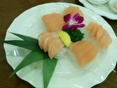 -青瓦餐厅·生鱼片·韩园烤肉(西塔店)