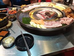 -哈哈碳都·牛肋条无限自助烤肉(台江万达店)