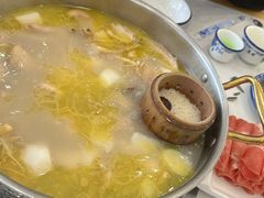 -朴小妹人参鸡汤火锅(长白山万达店)