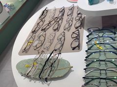 -GOOMI久米眼镜·蔡司·依视路·明月官方授权店(龙德紫金店)