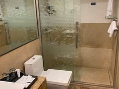-珠海拱北口岸希尔顿欢朋酒店