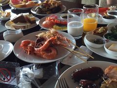 -荣誉国际酒店-云顶旋转餐厅