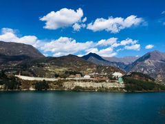 -硗碛藏寨·神木垒景区