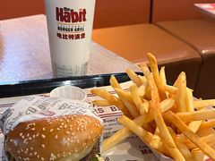 -The Habit Burger Grill 哈比特汉堡(复兴soho店)