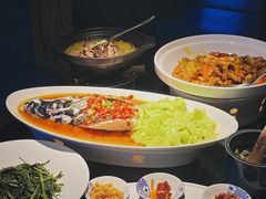 -凤凰湘语·平价海鲜餐厅(浦东旗舰店)