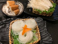 -湊湊火锅·茶憩(打浦桥日月光店)