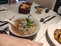 -美奈小馆·越南料理(中航城君尚购物中心店)