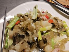 -吴越荣记苏州菜·松鼠桂鱼100%活鱼现做(斜塘老街店)