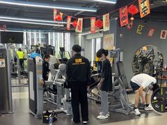 -超鹿运动(五四路恒力城店)