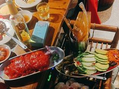 -老牌坊云南鱼豆花火锅(哈西万达店)