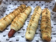 -沁屋面包店(人民东路店)