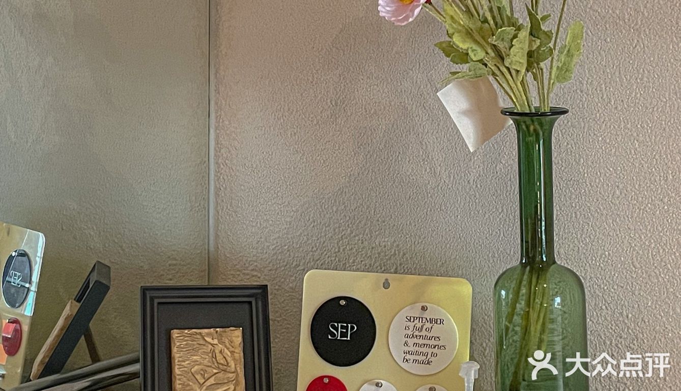 重庆｜解放碑私藏宝藏小店，鸡扒包好香！ 