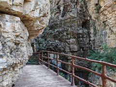 -大平台龙居瀑布旅游区