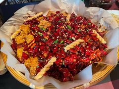 必吃传承辣子鸡-纯阳•六两酒馆