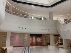 -宝山区文化馆-停车场